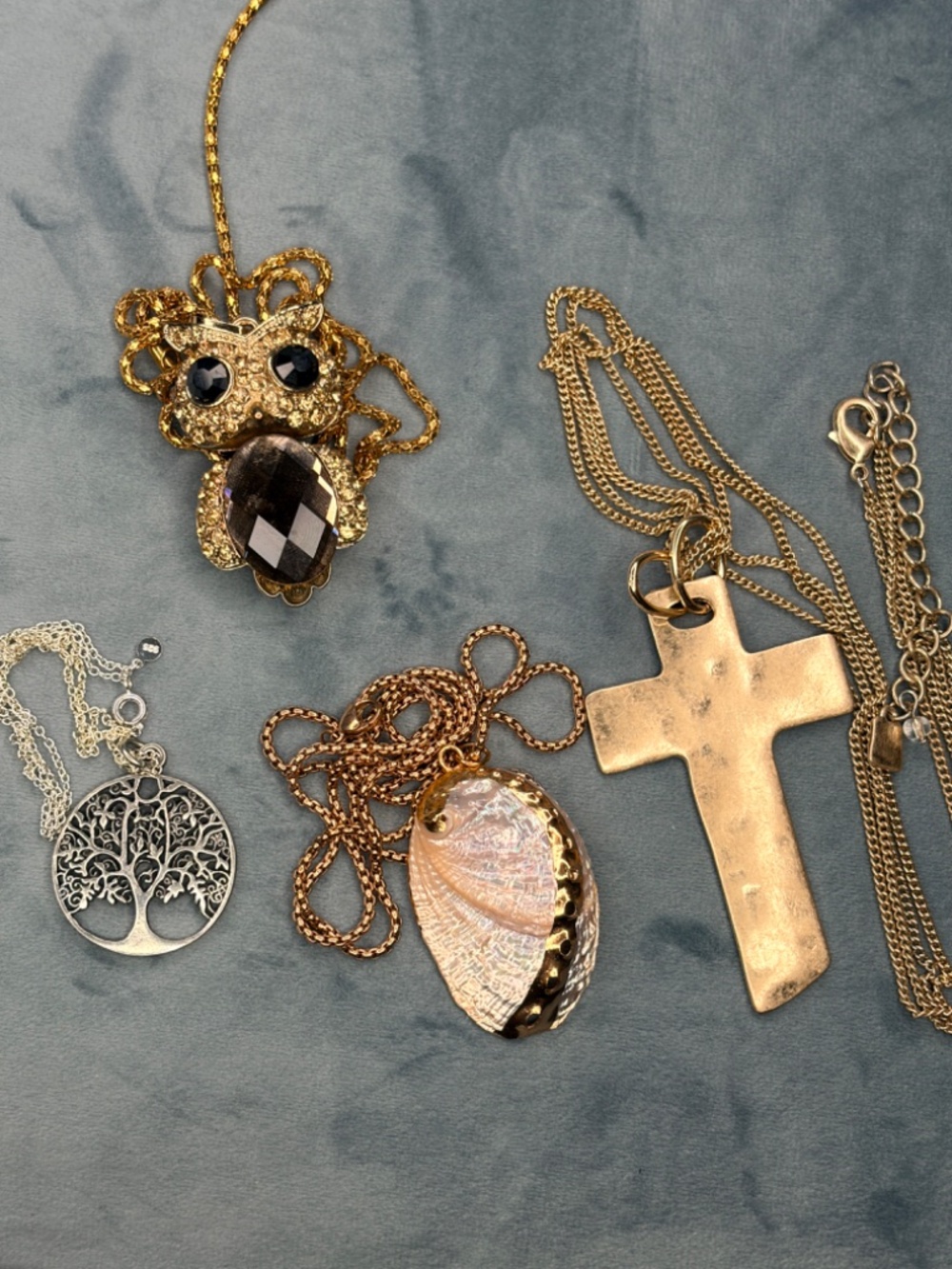 Necklaces - Picture 9 of 9